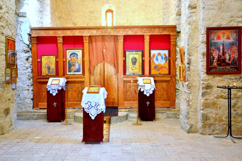 Ikalto - ikonostas w monasterze