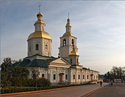 tolmargarita 
Россия. Дивеево. Церковь Казанской иконы Божией Матери 
2012-12-01 02:22:11