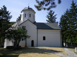 Diyana 
Старият храм на манастир Челие 
2012-12-14 10:01:00