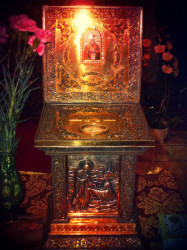 oHellKungo 
St. Nicholas's Relics 
2012-12-14 17:27:09