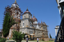 bogdan 
СКИТ СВЯТОГО АНДРЕЯ (2) 
2012-12-26 11:01:11
