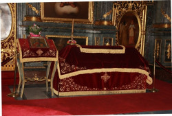 jarek 
Interior of st. Michael Cathedral in Belgrad 
2012-12-28 10:22:15