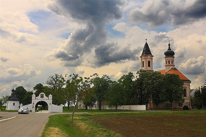 манастир Фенек у равноме Срему //  Fenek monastery