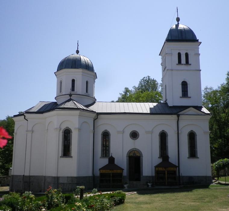 храм "Св. Петка Епиватска", манастир Петковица