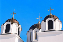 dusanr 
Храм Свете Петке 
2013-01-02 00:04:47