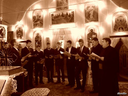 Claudia_Teo 
Tineri la colindat 
2013-01-02 12:20:21