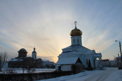 artsfer 
Свято-Вознесенский монастырь в лучах зимнего заката. 
2013-01-11 21:22:47