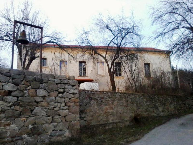 Храм "Св. Архангел Михаил" (19 век) - с. Поповяне