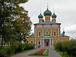 vladimir2105 
Углич. Спасо-Преображенский собор 
2013-02-28 16:57:50