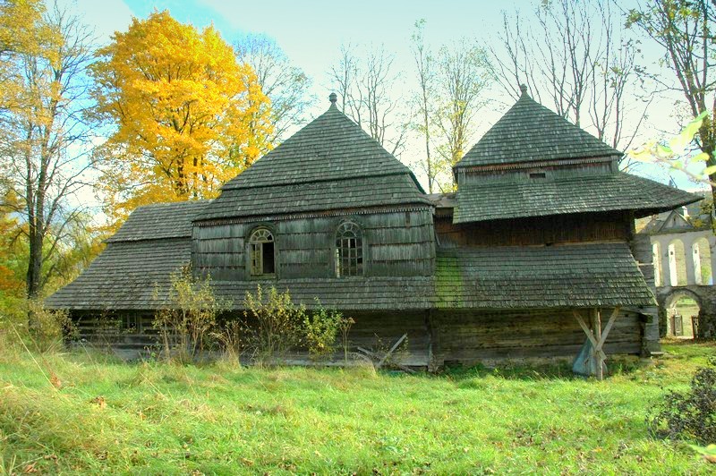 Liskotowate - cerkiew bojkowska Narodzenia Najświętszej Panny Marii