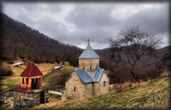 kenzo 
Sarke Monastery 
2013-03-13 07:30:24