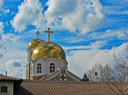 waniia 
Храм Свети Георги Победоносец, Кърджали 
2013-03-26 22:07:47