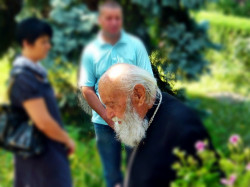 Florina 
Parintele Nicolae Marinescu | Manastirea Sitaru after the Holy Liturgy 
2013-04-01 06:06:53