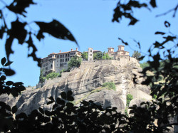 PopovicT 
Sveti Meteori - Manastir VARLAM 
2013-04-09 21:37:53