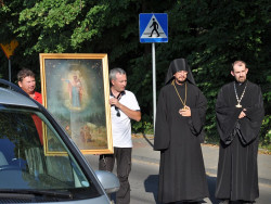 bogdan 
Augustowska Ikona Matki Bożej w Sokółce 27.07.2012 r 
2013-04-14 22:35:21