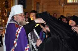 kucharm 
Postrzyżyny o.Włodzimierza 
2013-04-21 23:03:13