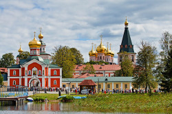 SergeyValiev 
Валдайский Иверскиий монастырь 
2013-04-28 14:08:24