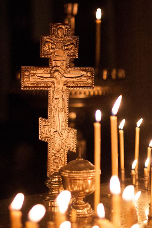 cross and candles 