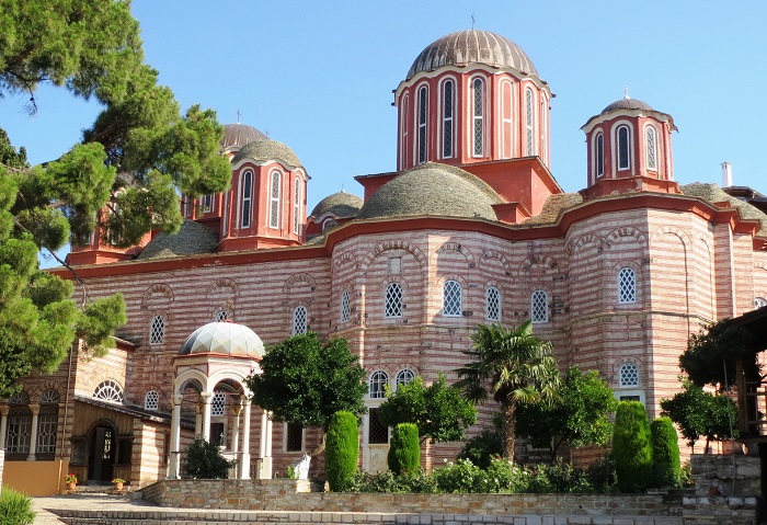  Katholikon