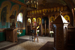 spirit 
В църквата "Св. Петка" (1956 г.), Клисурски манастир 
90 
2013-05-01 22:39:03