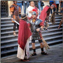 iardphoto 
Crucifixion re-enactment 
2013-05-04 08:33:58