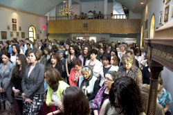 MikaV 
Васкршња служба у цркви Св.Георгије у Ватерлу,Oн,Канада 
2013-05-07 13:58:45