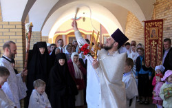 jarek 
Paschal procession in Zwierki monastery 
2013-05-10 13:38:27