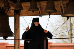 jarek 
Paschal procession in Zwierki monastery 
2013-05-10 13:40:20