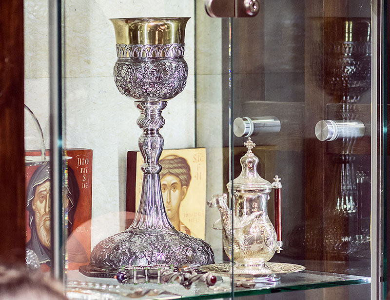 Objects for sale