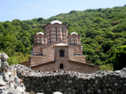 djstefanovic 
Манастир Раваница 
2013-06-16 15:12:49