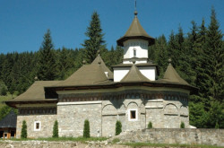 kielce 
Putna - cerkiew w nowym monasterze 
2013-06-24 13:50:48
