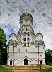 Igor_Z 
Церковь Усекновения главы Иоанна Предтечи в Дьякове 
2013-06-26 17:23:29