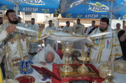 maksim 
ВЕРУЈЕМ..... 
2013-06-27 15:34:04