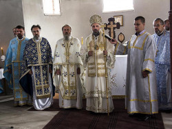 MikaV 
Прва арх.литург. у новом храму у Вишеграду посвећ.цару Лазару и косoвск. мученицима 
2013-06-29 15:45:32