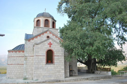 pastaljon 
Црква Светог Василија Острошког 
2013-06-29 21:26:48