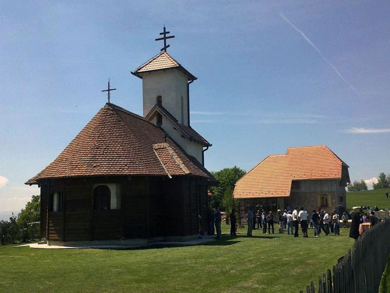 Манастир Светог Василија Острошког Рожањ,Соколское планине