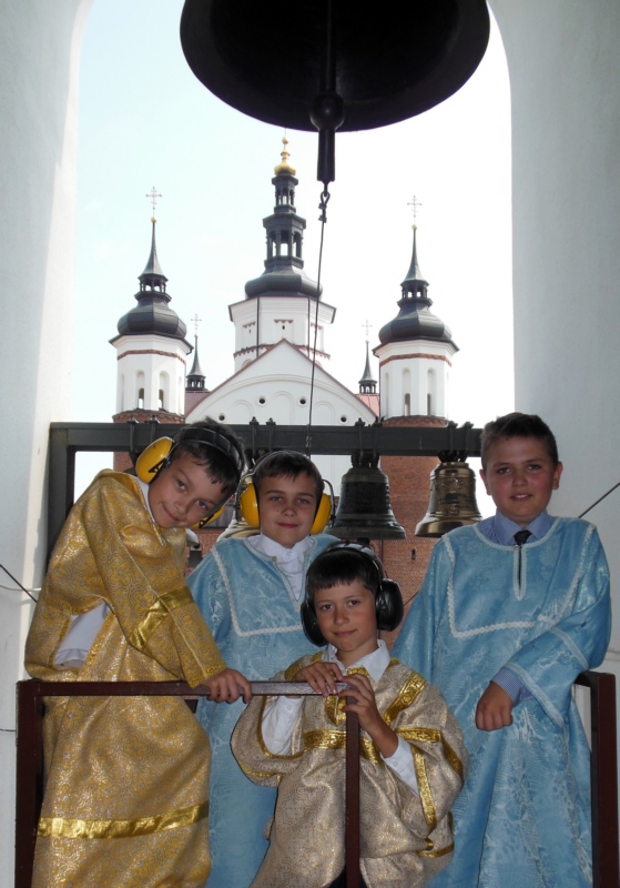 Young bell-ringers in Suprasl Monastery