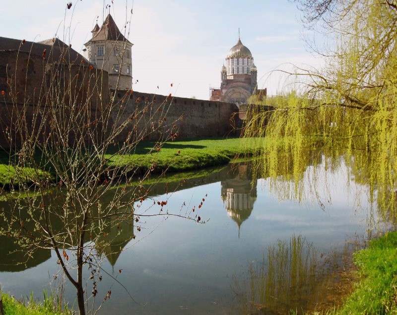Făgăraș - cetatea și noua catedrală
