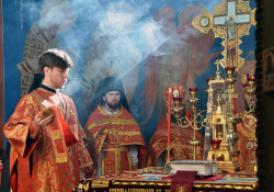 bogdan_bondar 
Liturgy in the academic church 
2013-08-12 22:12:15