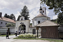 MikaV 
Манастир Раваница,Србија 
2013-08-12 23:39:57