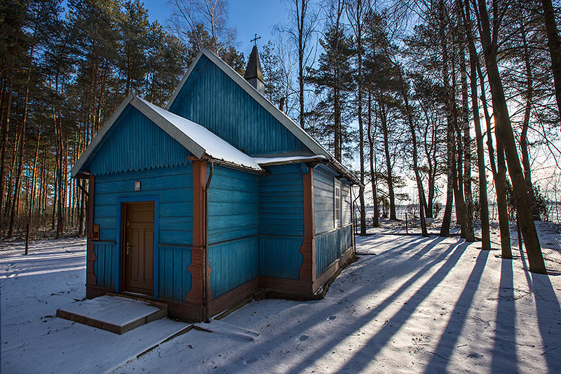 Kapliczka leśna / Forest Chapel