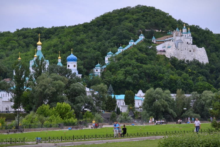 Свято-Успенская Святогорская лавра