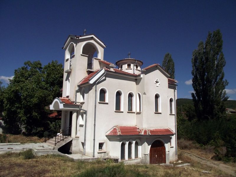 храм "Св. арх. Михаил" – с. Колена