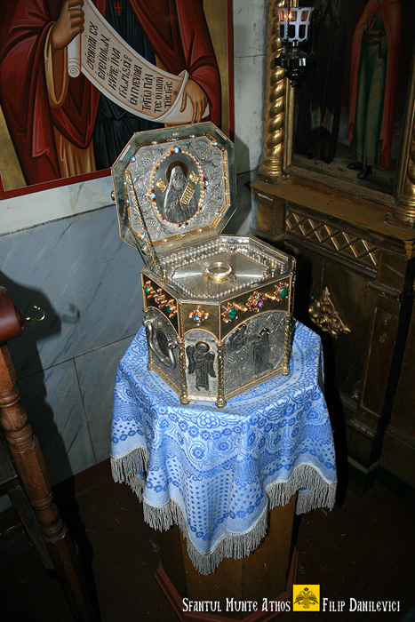 Capul Sf. Siluan Athonitul