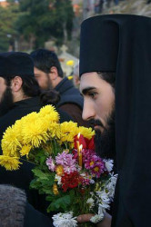 dimitrios09 
monk 
2013-09-11 21:49:51