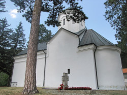 maksim 
Мнастир Ћелије 
2013-09-20 00:05:11
