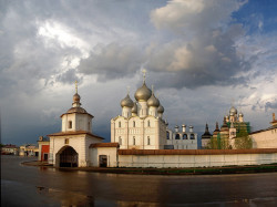 Podmoskvach 
In Rostov Veliky On the Evening 
2013-09-28 21:42:11