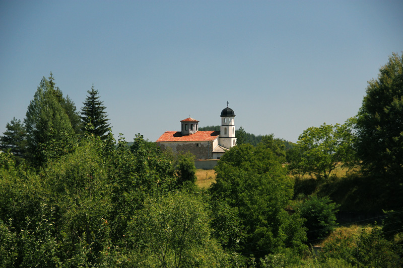 храм св.архангел Михаил (1882)