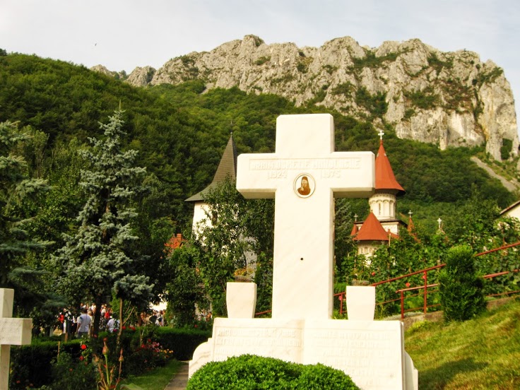 Părintele Dometie de la Râmeţi  (15 octombrie 1924 - 6 iulie 1975) 