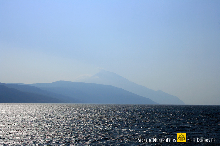 Sfantul Munte Athos - vedere de pe mare
